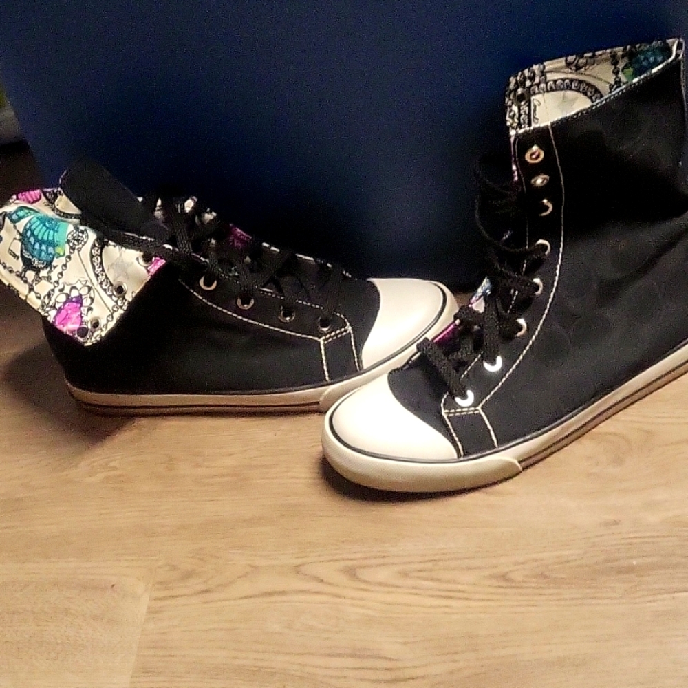 Women coach shoes 6.5